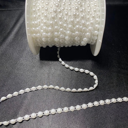 6mm Beyaz Sıralı Yarım İnci Şerit 20 Metre – Dekoratif ve El İşi Kullanımı