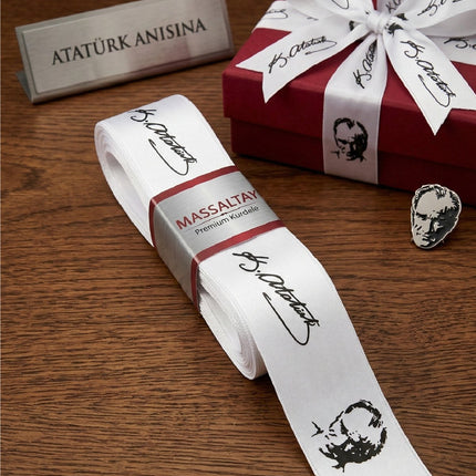 Atatürk İmzalı Saten Kurdele 4 cm 10 Metre | Hediyelik, Nikah, Davetiye ve Süsleme Kurdelası