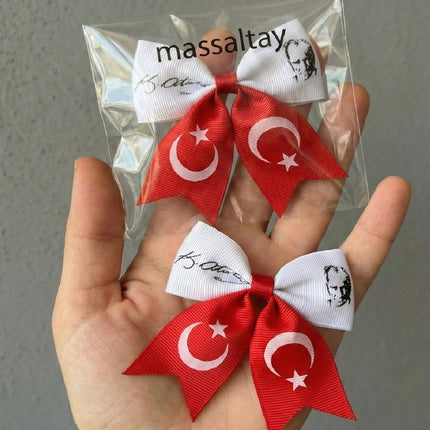 2 Adet Türk Bayrağı ve Atatürk İmzası Klipsli Toka Seti – 29 Ekim 23 Nisan Özel